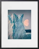 I AM THE MOON