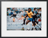 LE FOOTBALLEUR BRESILIEN PELE DANS LES ANNEES 60
