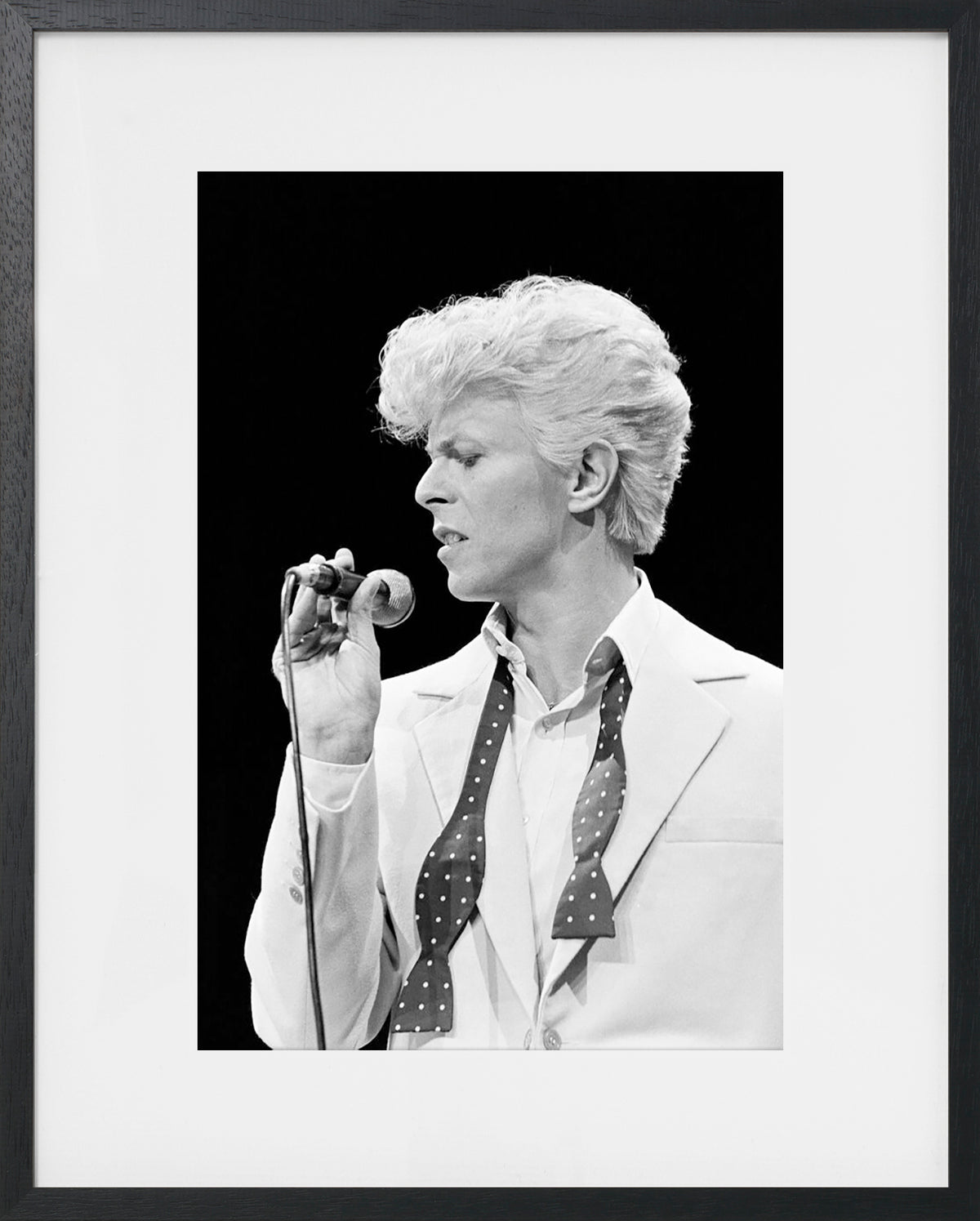 DAVID BOWIE IN 1983 – ROOM＋
