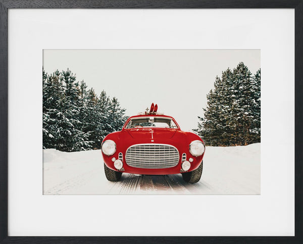 A TOUCH OF RED – ROOM＋