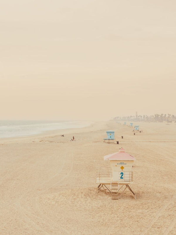 HUNTINGTON BEACH – ROOM＋