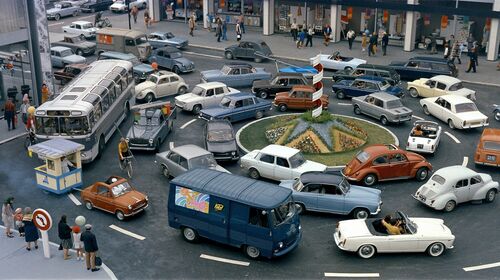 LE MANEGE DES VEHICULES