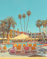 POOLSIDE READS