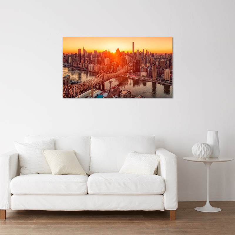 QUEENSBORO BRIDGE SUNSET – ROOM＋
